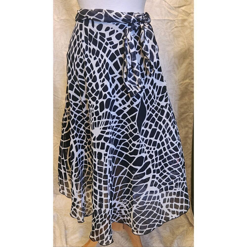 K30 Keren Hart skirt black/white snakeskin pattern flowy skirt elastic waist